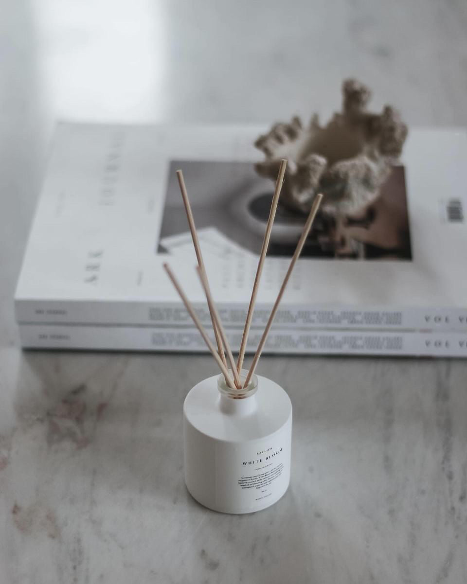 Lavliér, White Bloom Huonetuoksu 100ml