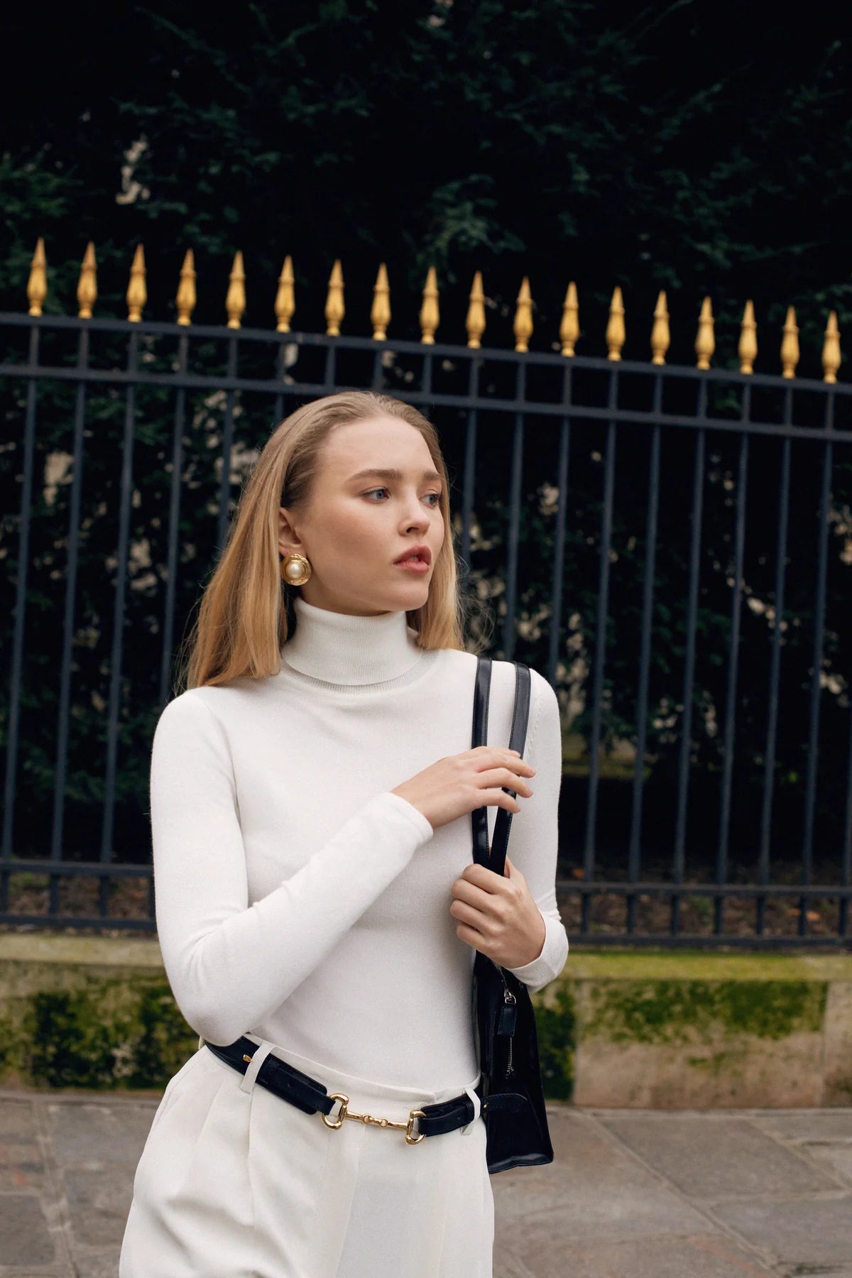 Andiata, Polana pooloneule