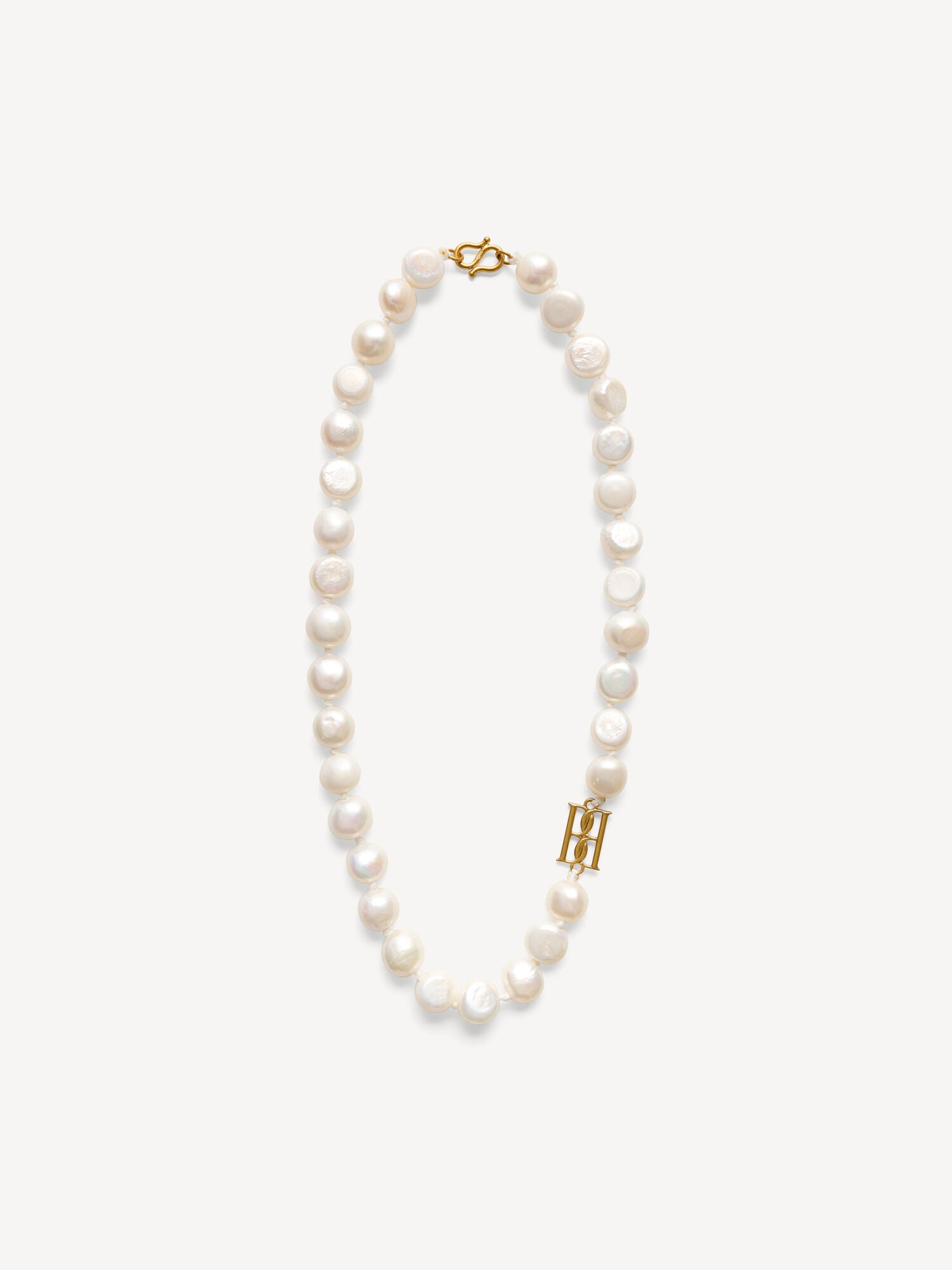Herle pearl necklace