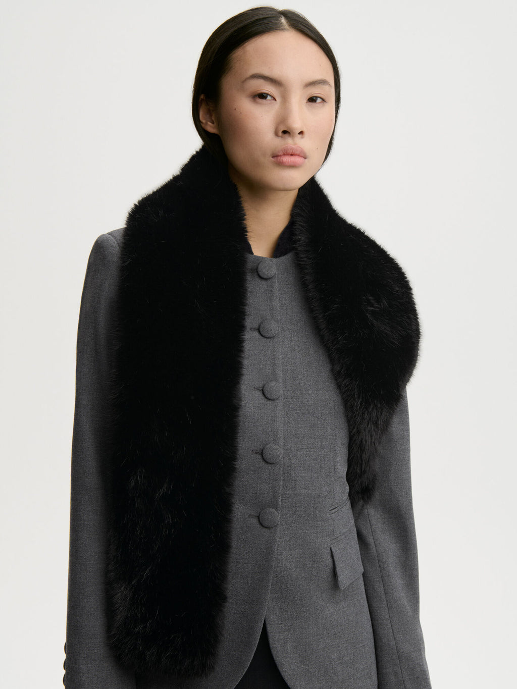 Pella faux fur scarf