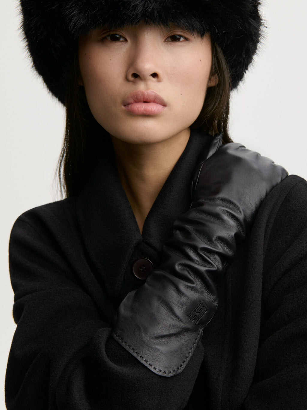 Gemilo leather gloves