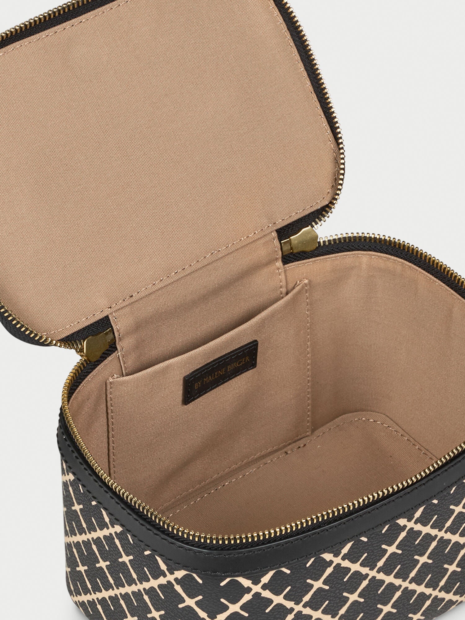Bae Beauty Small cosmetics case