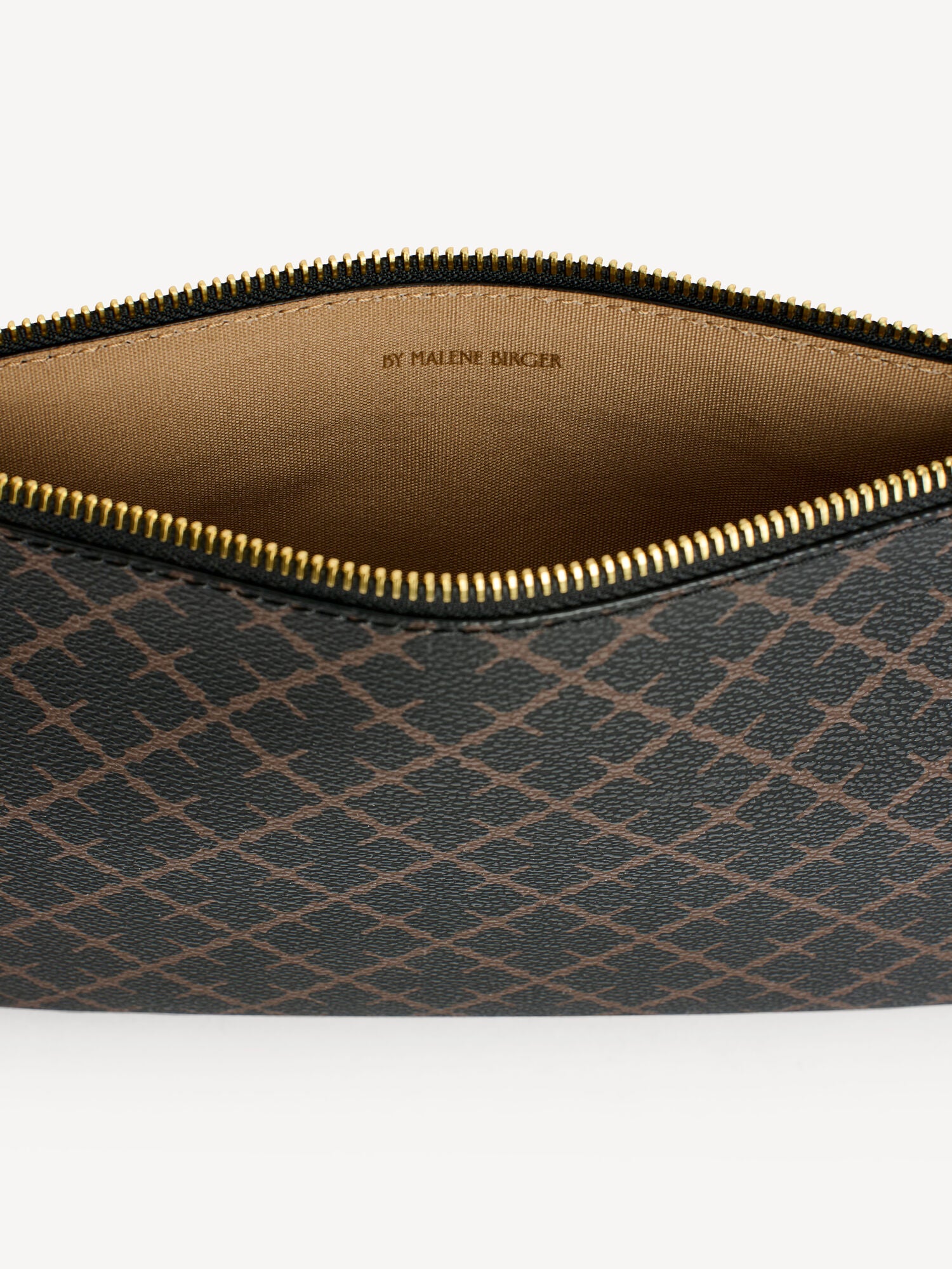 Ivy Clutch