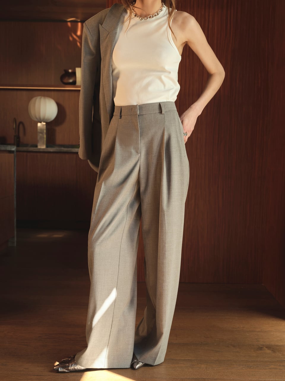 Pleated tailored pants