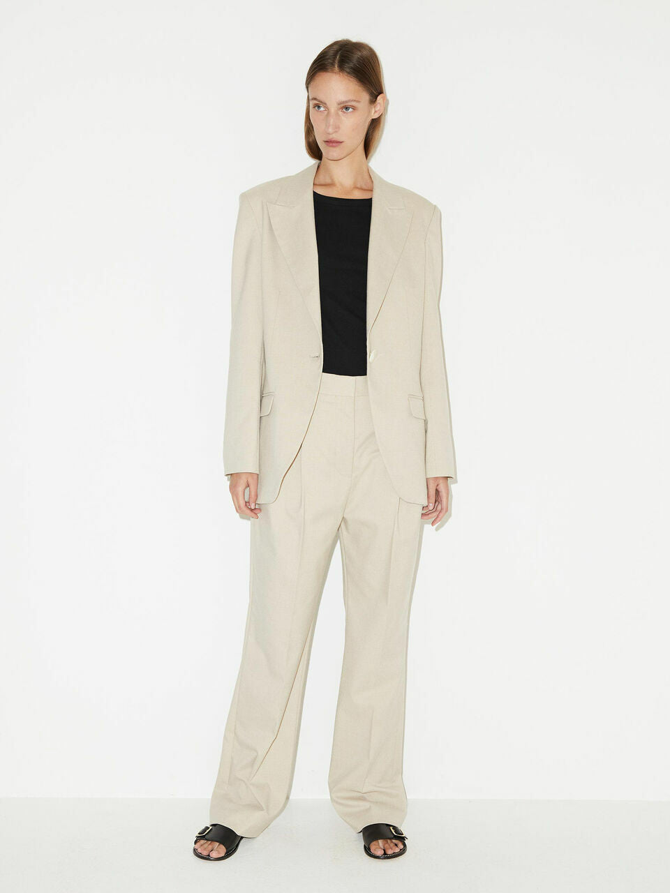 By Malene Birger, Huxley Bleiseri