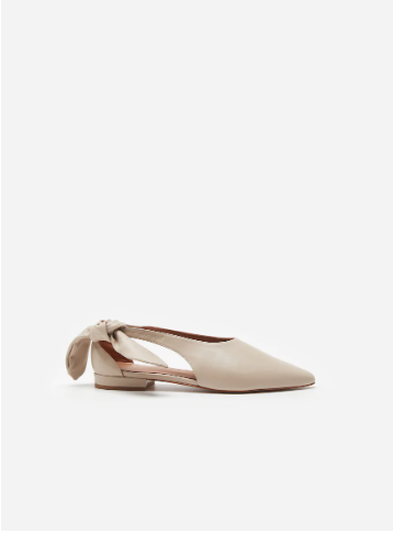 Flattered, Ulrica Ballerinat