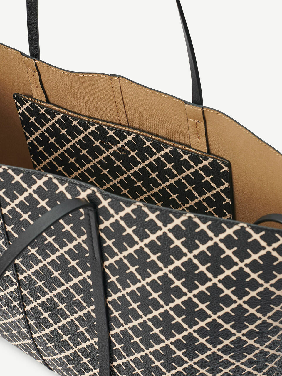 By Malene Birger, Abigail Laukku