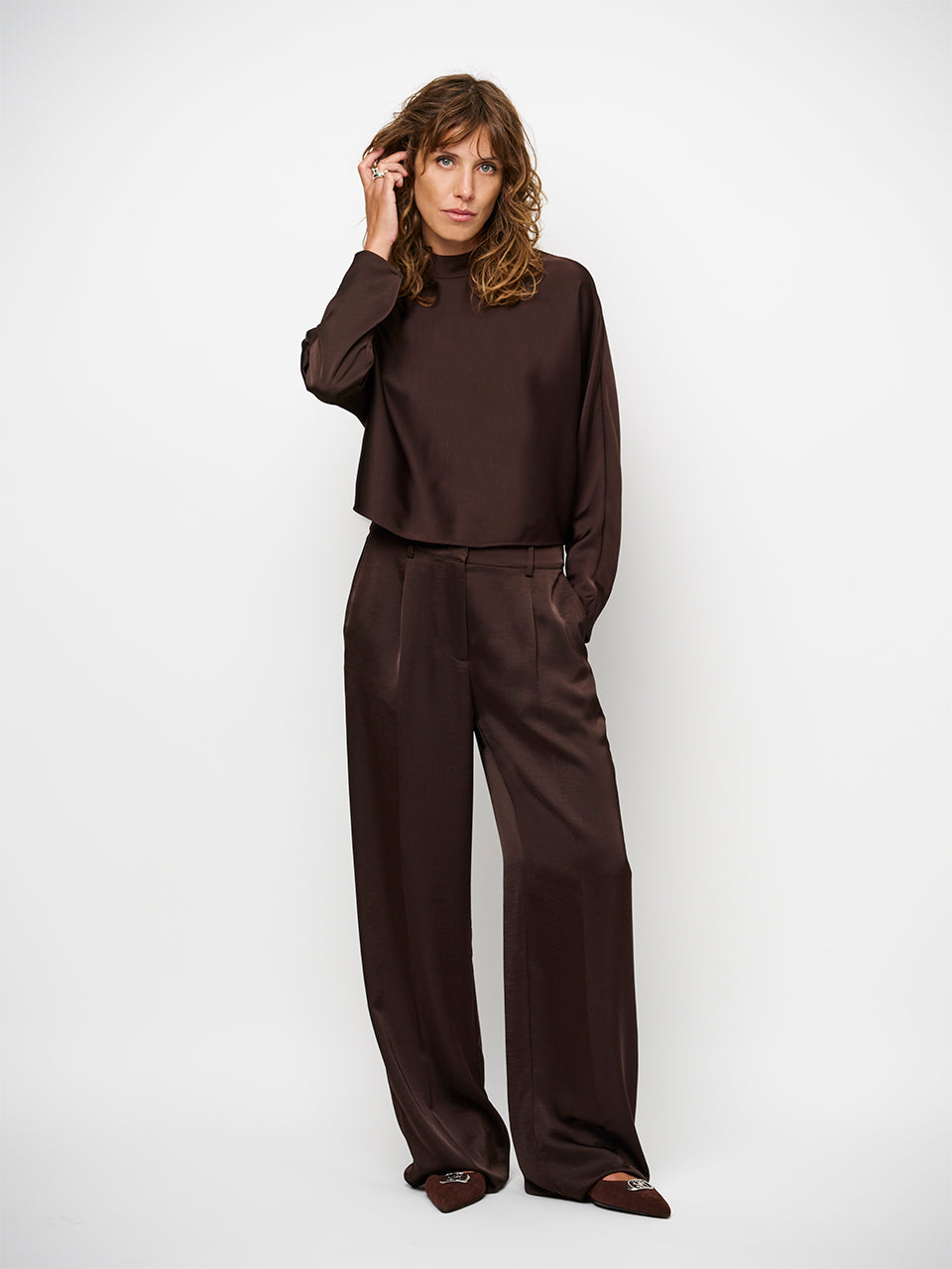 Wide leg pants