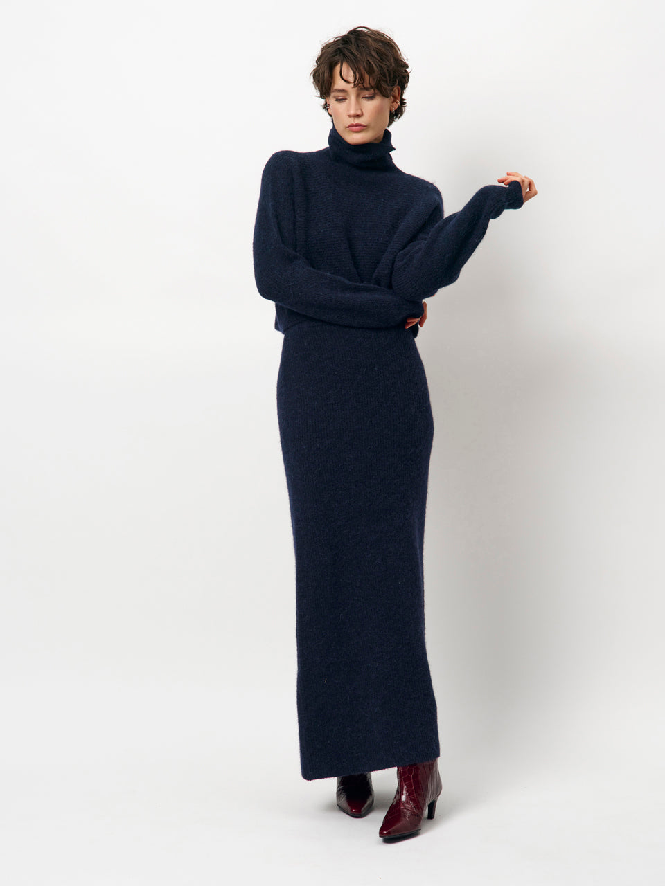 Cropped turtle sweater