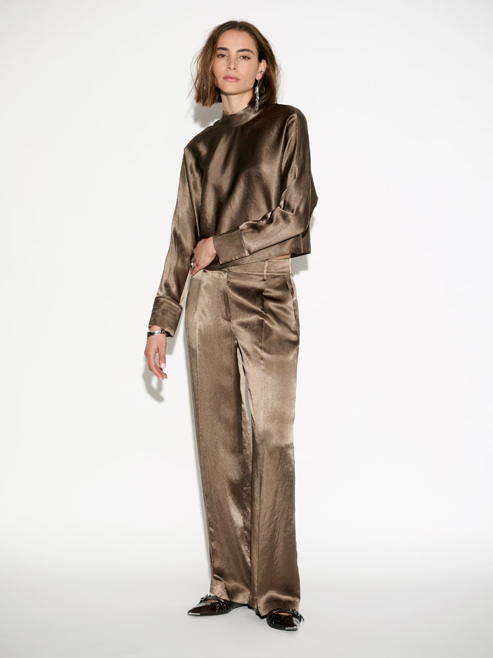 Wide leg pants