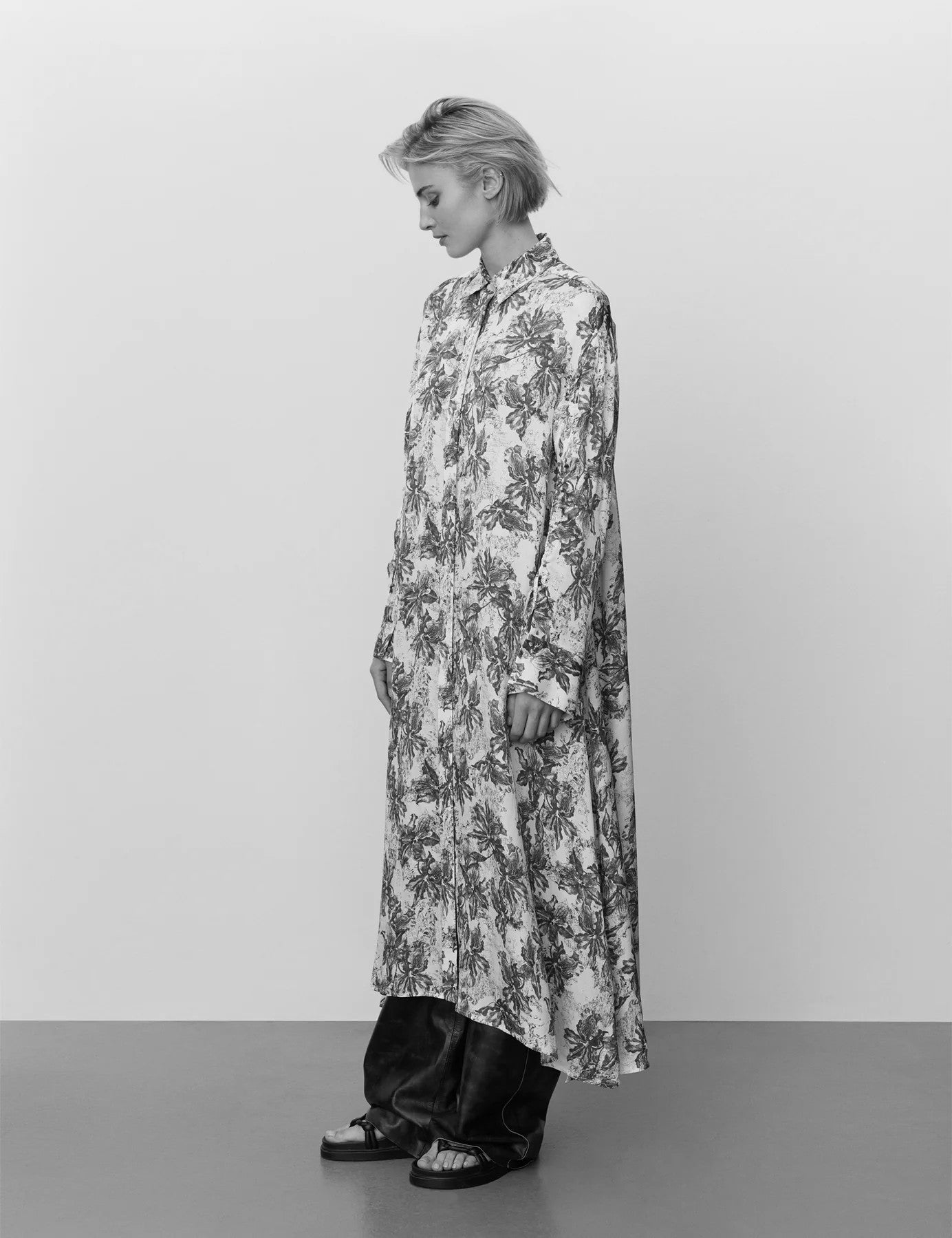 DAY Birger et Mikkelsen, May, Disrupted Flowers