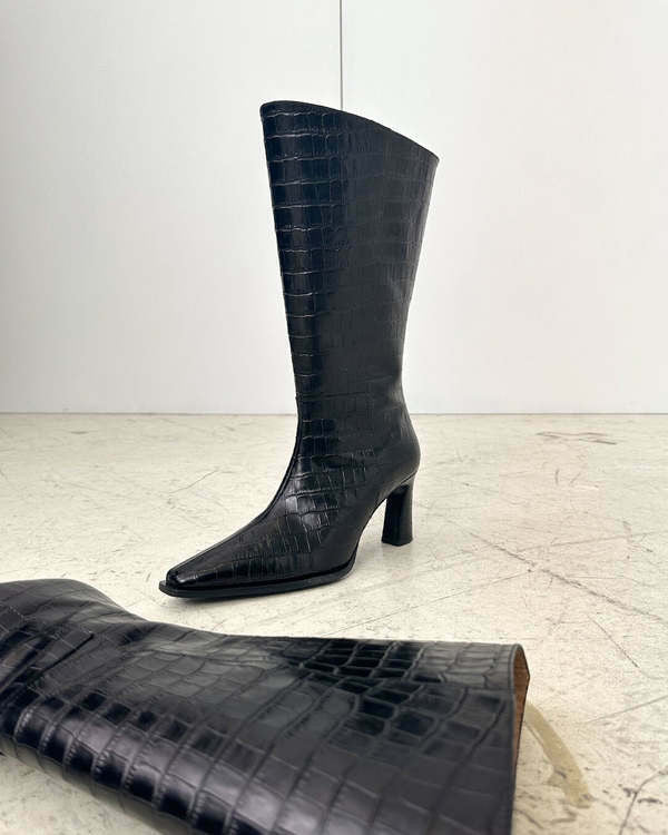 Flattered, Ava Leather Black
