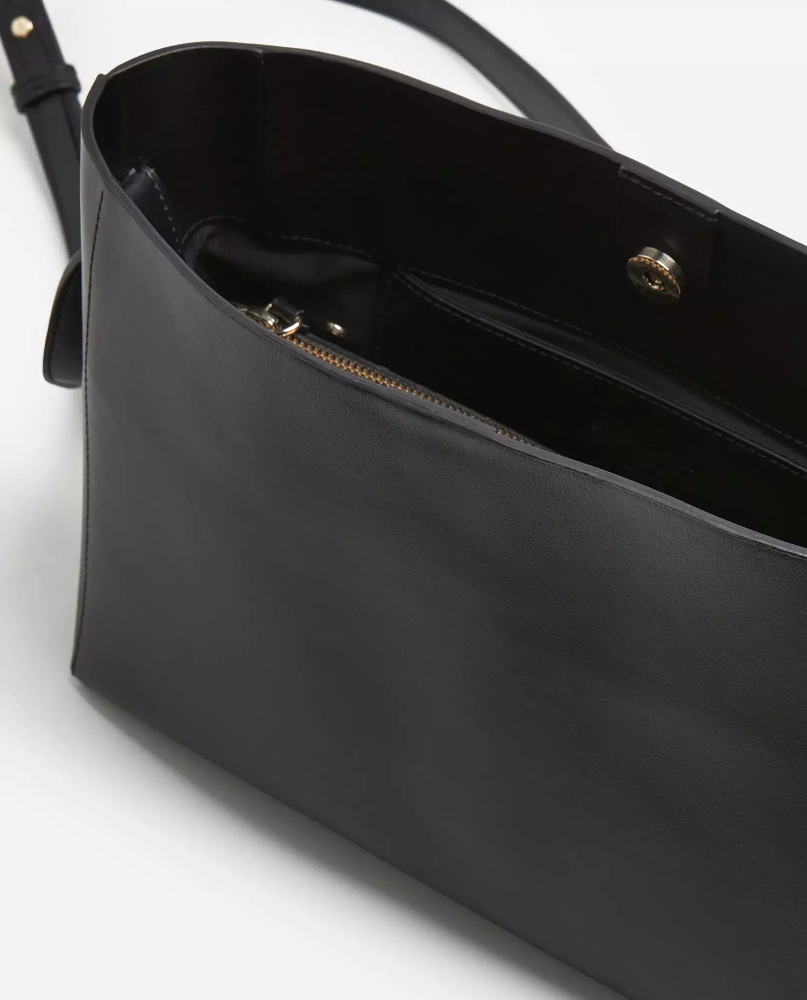 Flattered, Hedda Mini Handbag