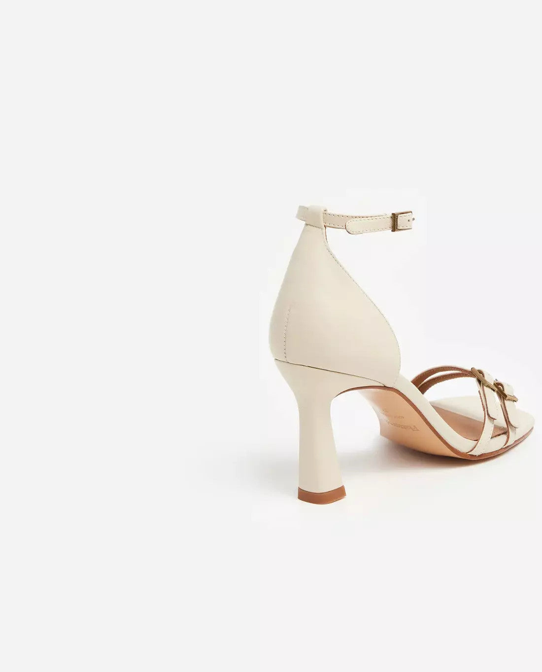 Flattered, Ruby Leather Vanilla