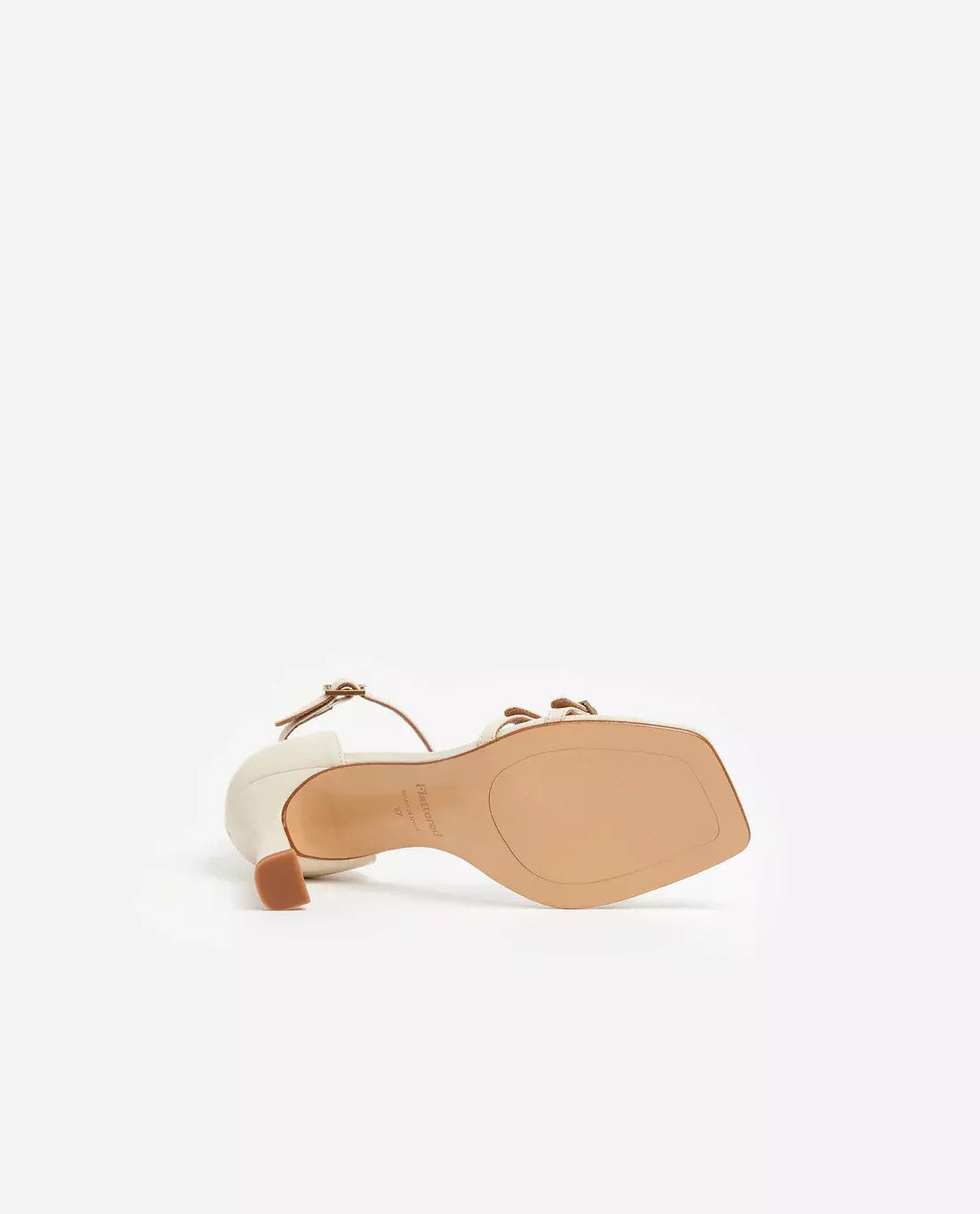 Flattered, Ruby Leather Vanilla