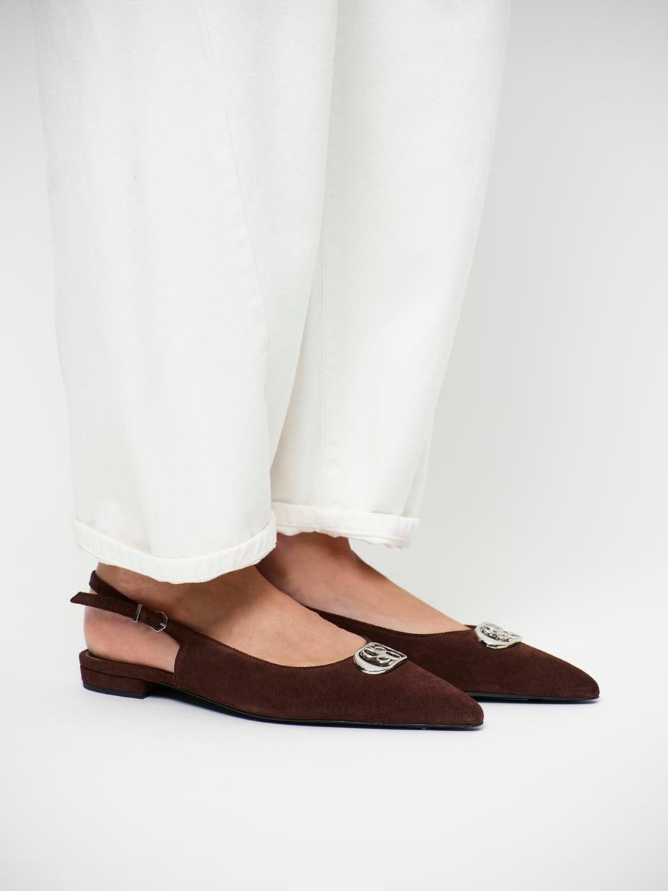 Flat slingbacks