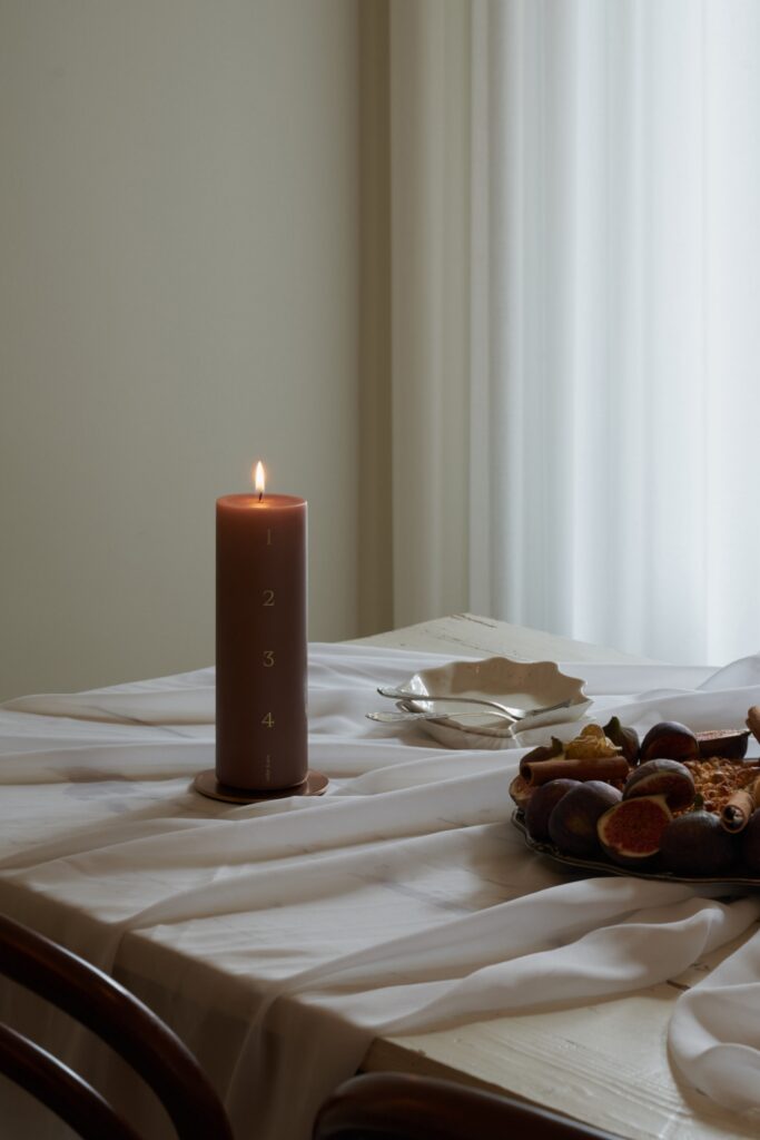 Ester & Erik, Adventtikynttilä, Wine Red