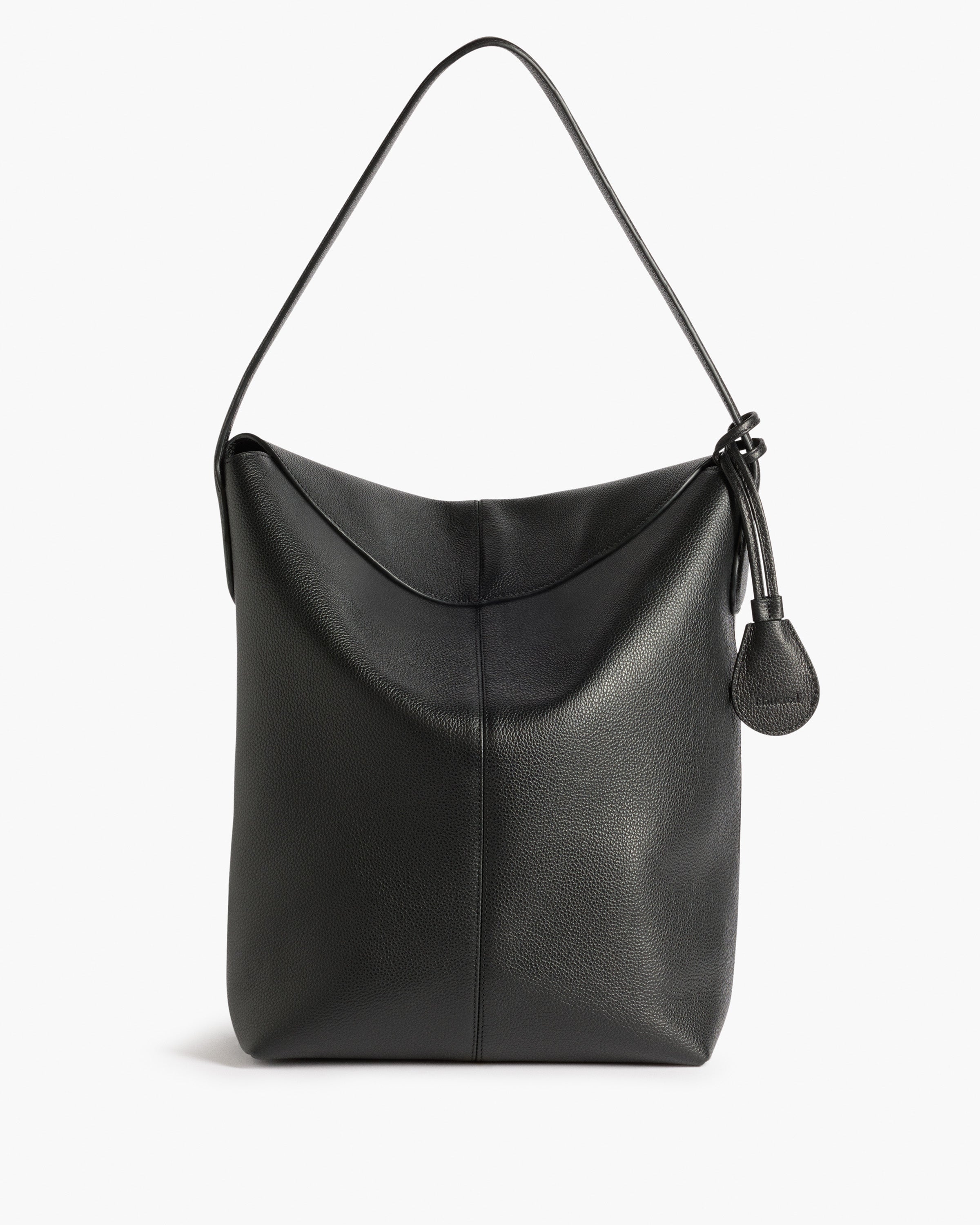 Alda Grande Shoulder Bag Grained Leather Black