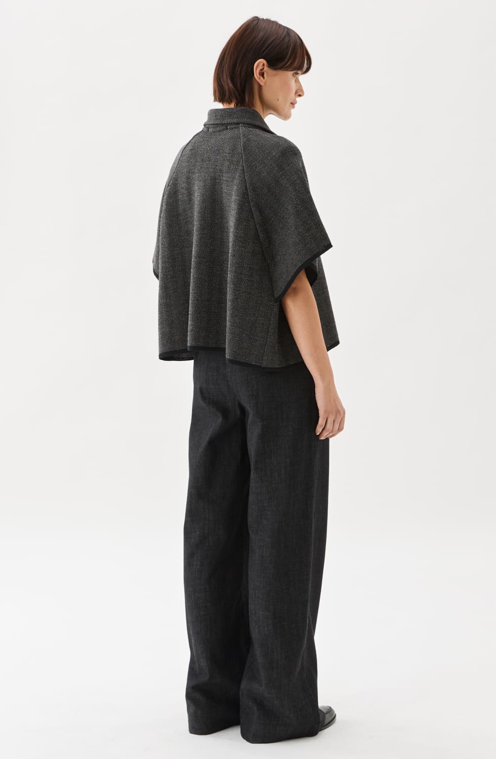 Amelie Chevron Cape Black