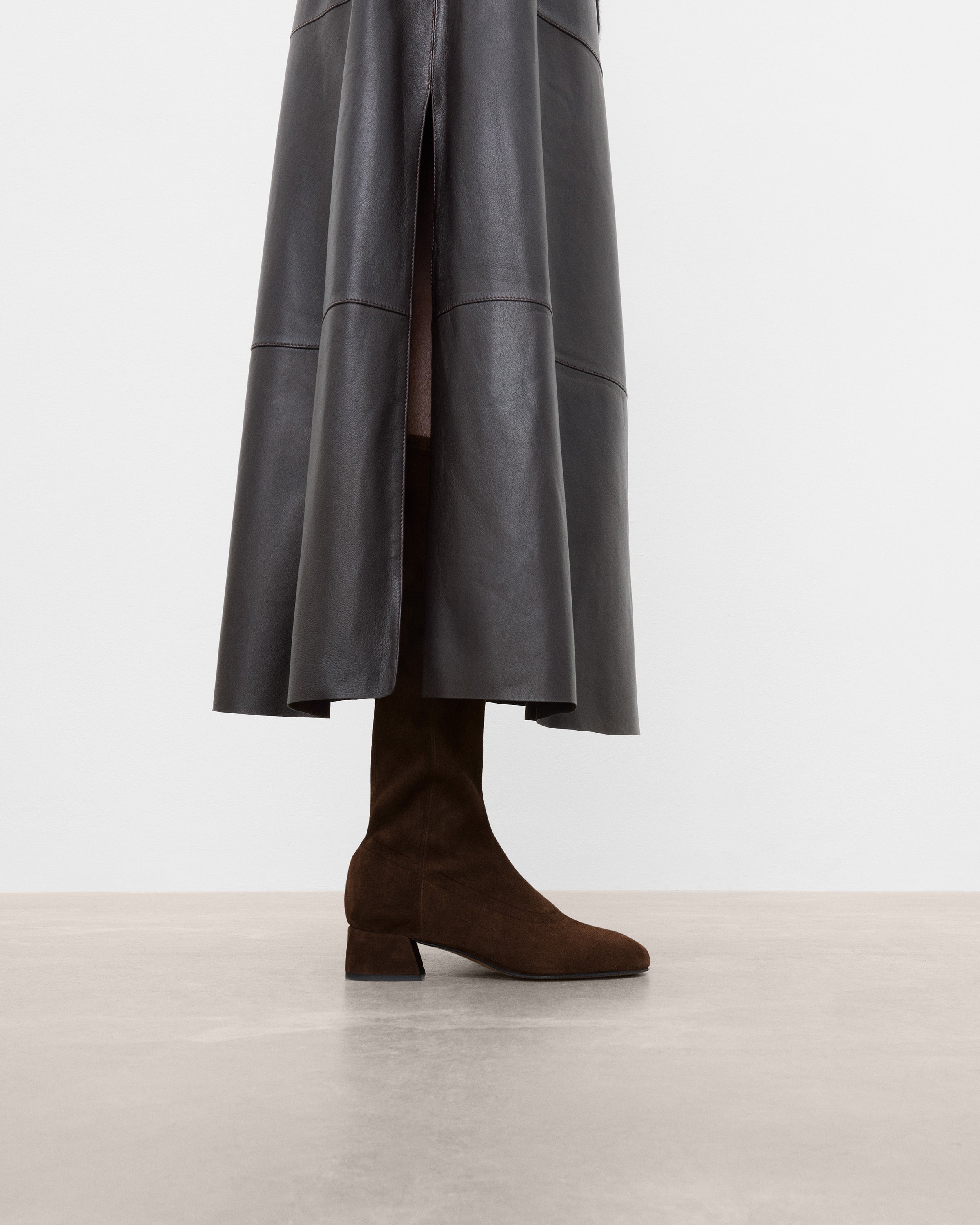Eden Suede Chocolate