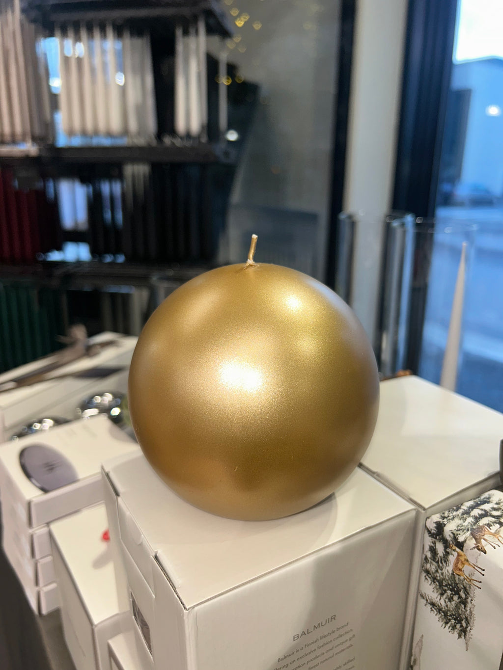 Balmuir, Velvet ball candle Gold 10cm & 12cm