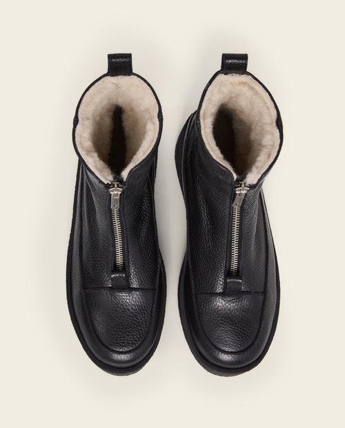 Amelia Grained Leather Black