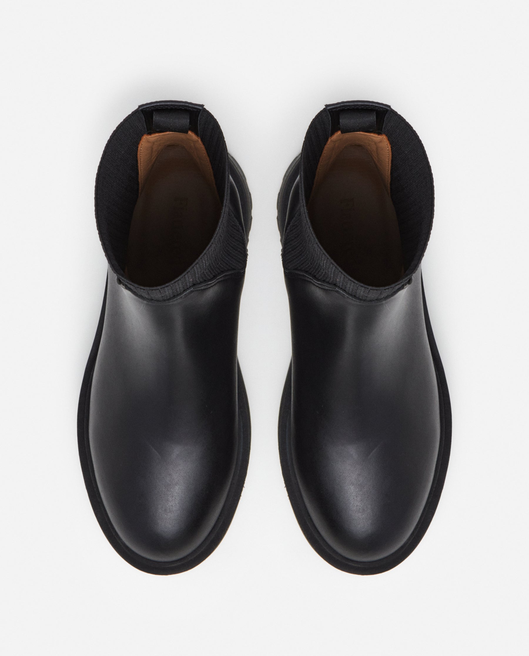 Aurora Leather Black