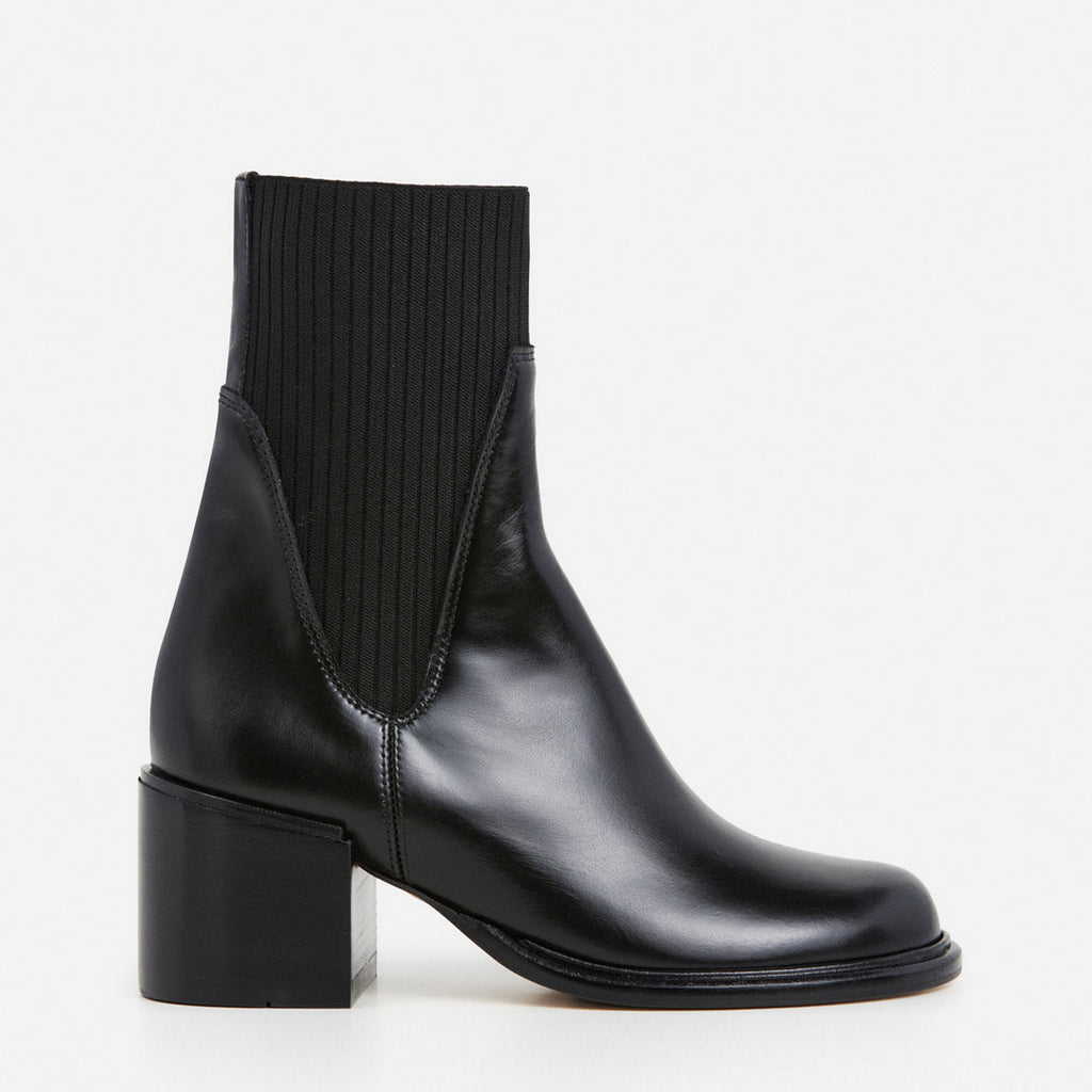 Quinn Leather Black