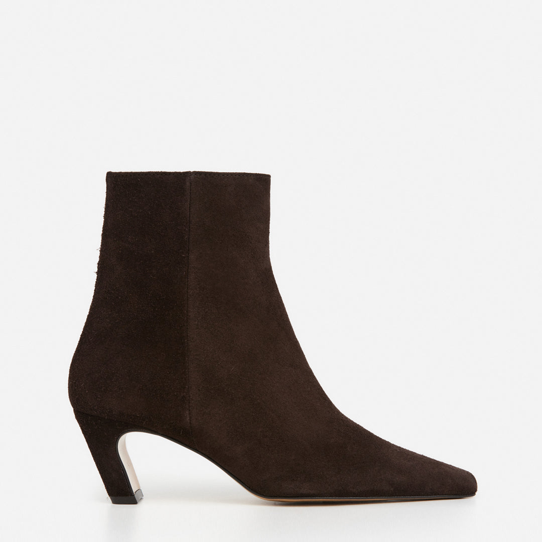 Xena Suede Chocolate