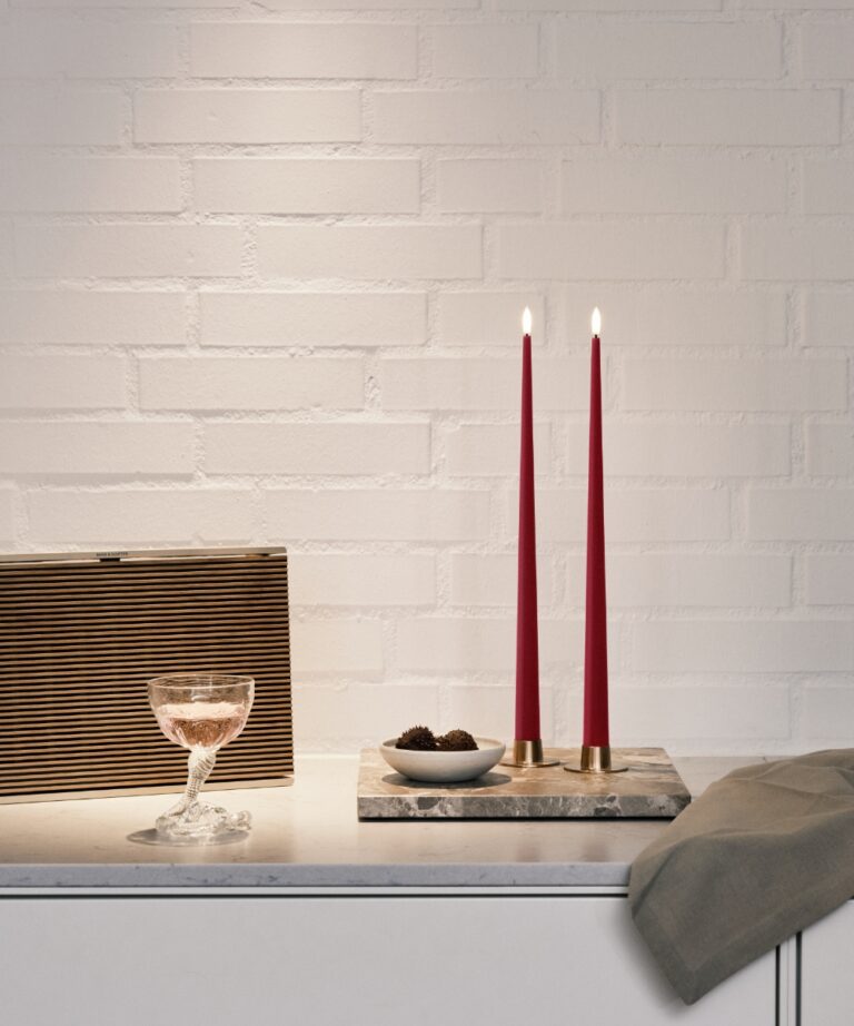 Ester&Erik, LED taper candles 2 pcs - Deep Wine
