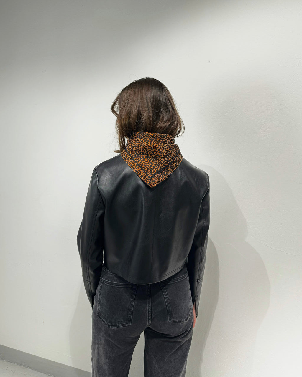 LEO SCARF | BROWN | 50 CM
