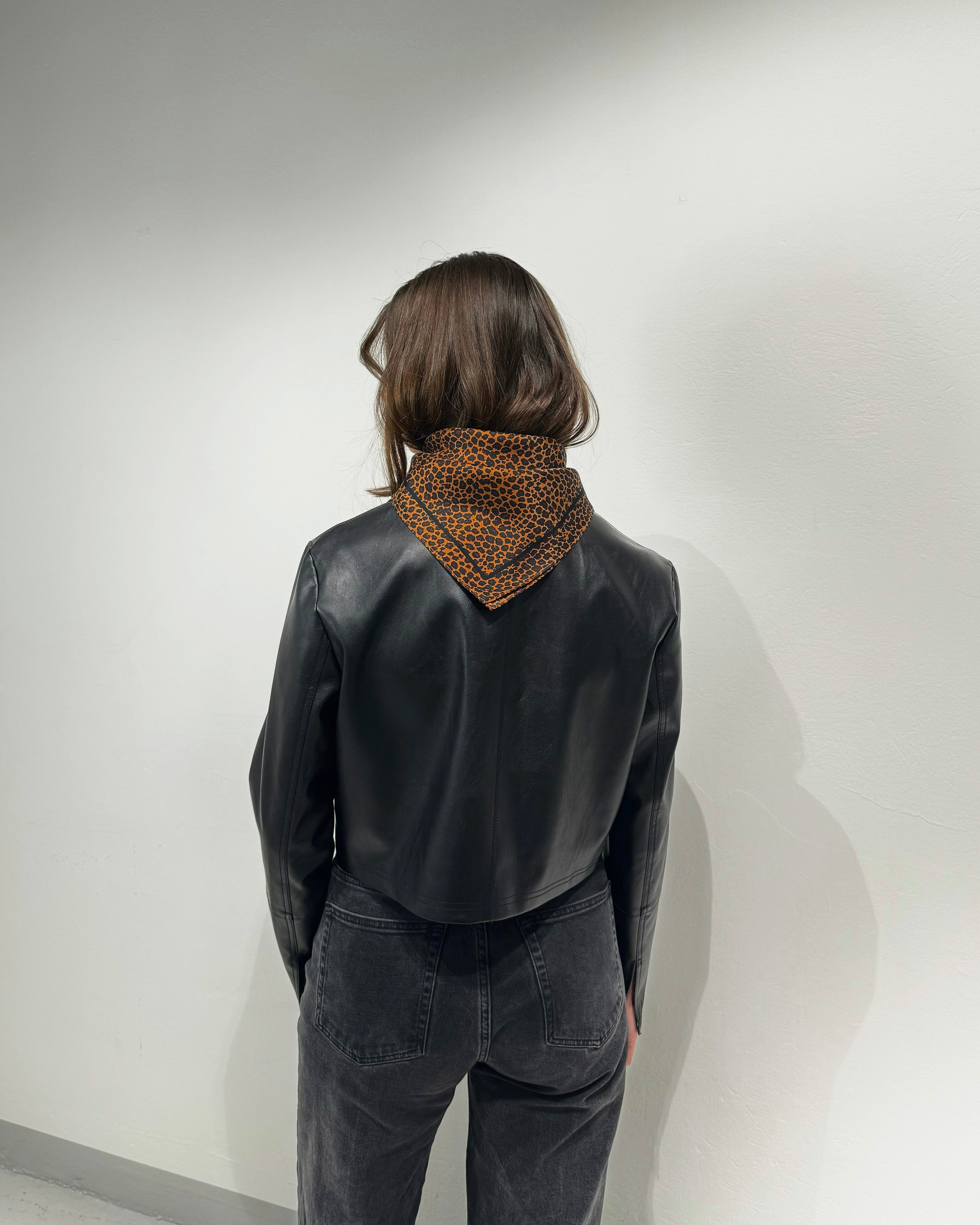 LEO SCARF | BROWN | 50 CM