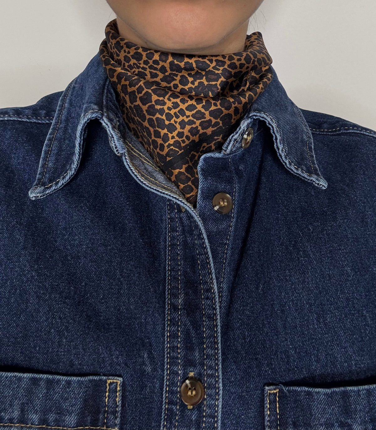 LEO SCARF | BROWN | 50 CM