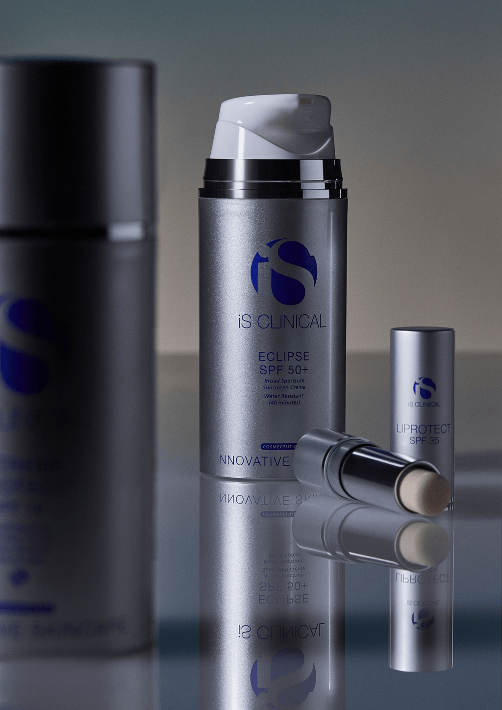 iS CLINICAL Eclipse SPF 50+ -aurinkosuojavoide