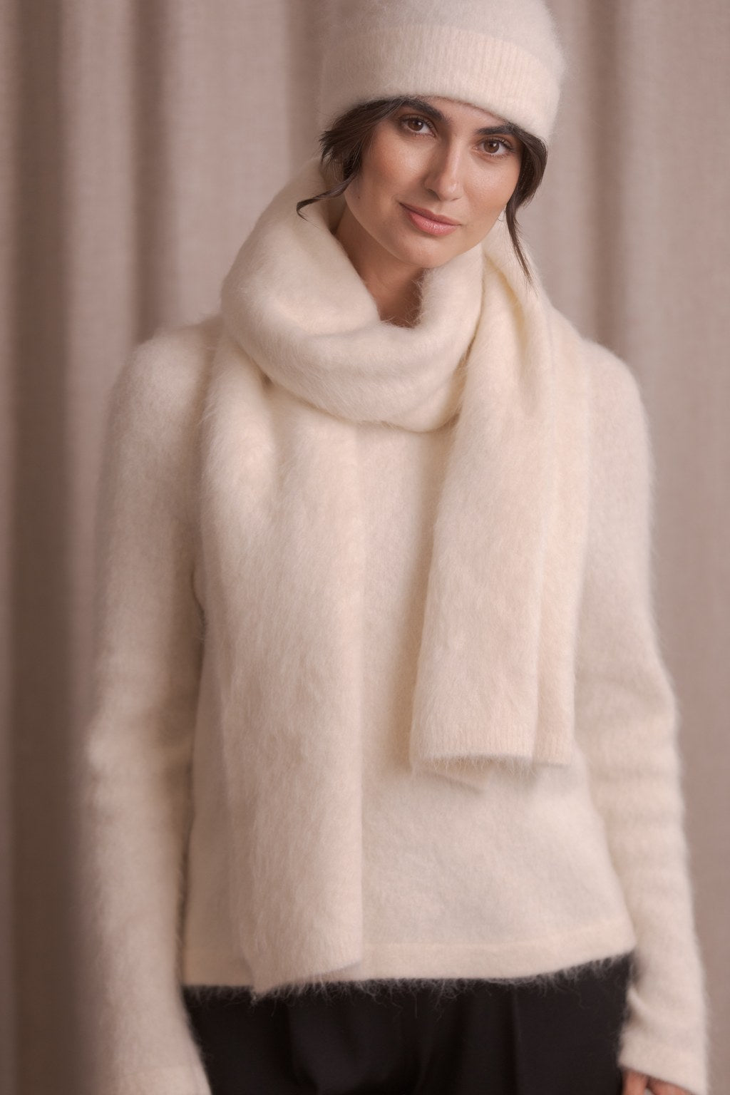 Alpakkasekoitehuivi, cream