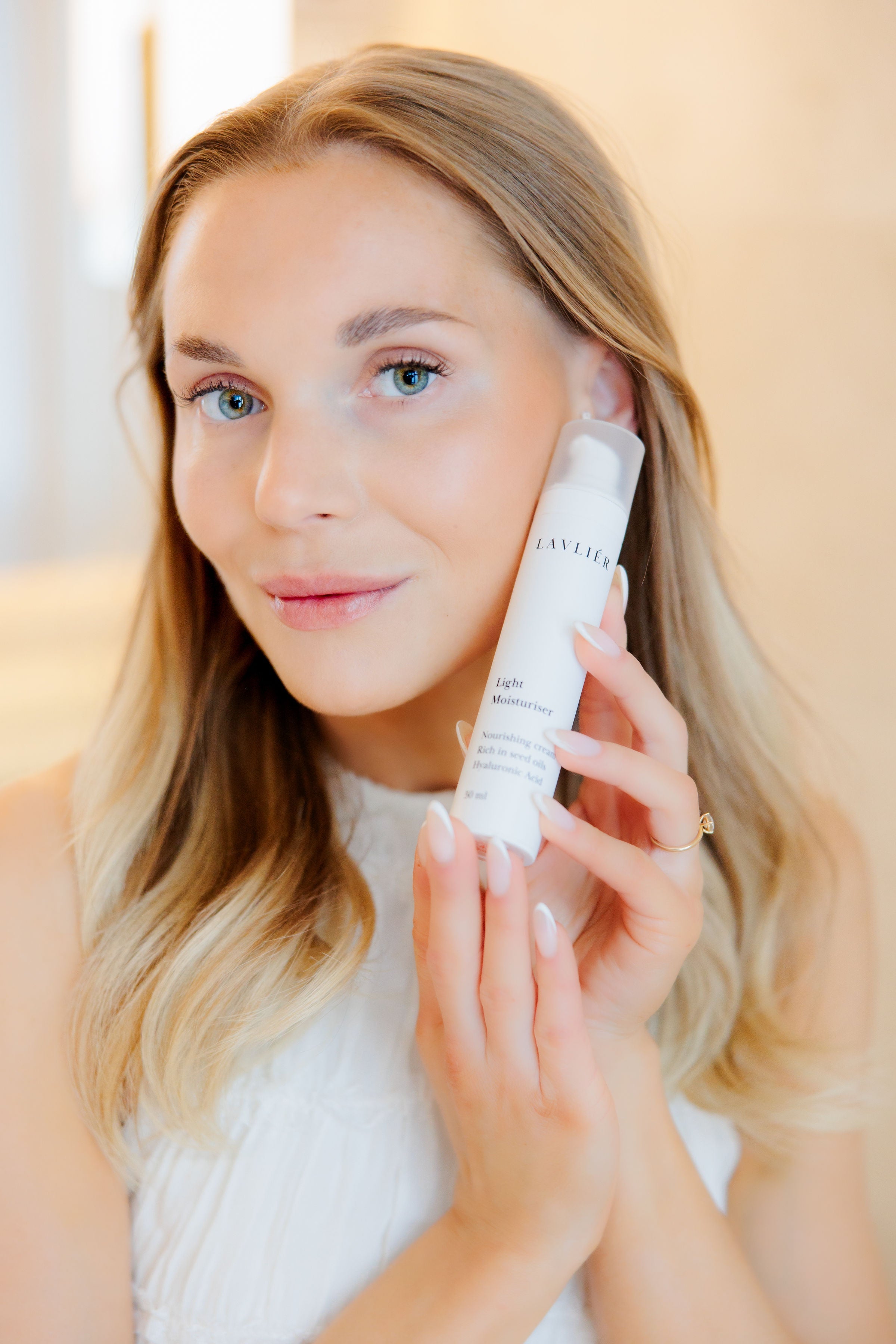 Light Moisturiser 50 ml