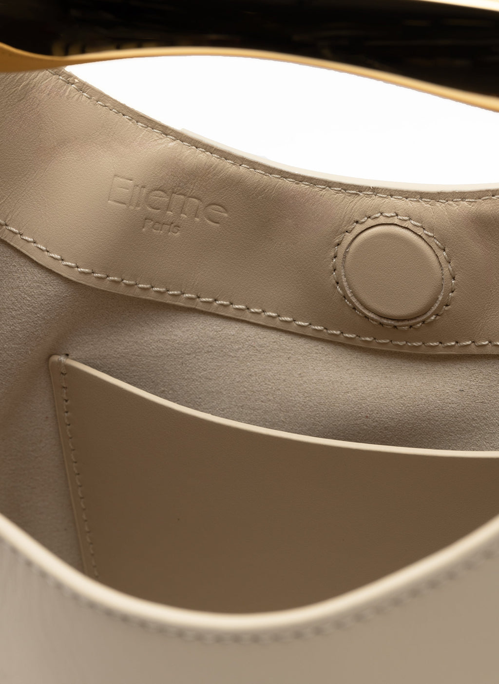 Small Boomerang Leather Sesame