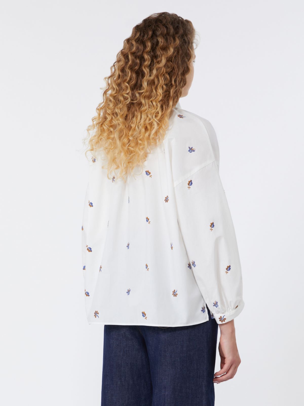 Poplin shirt with embroidery