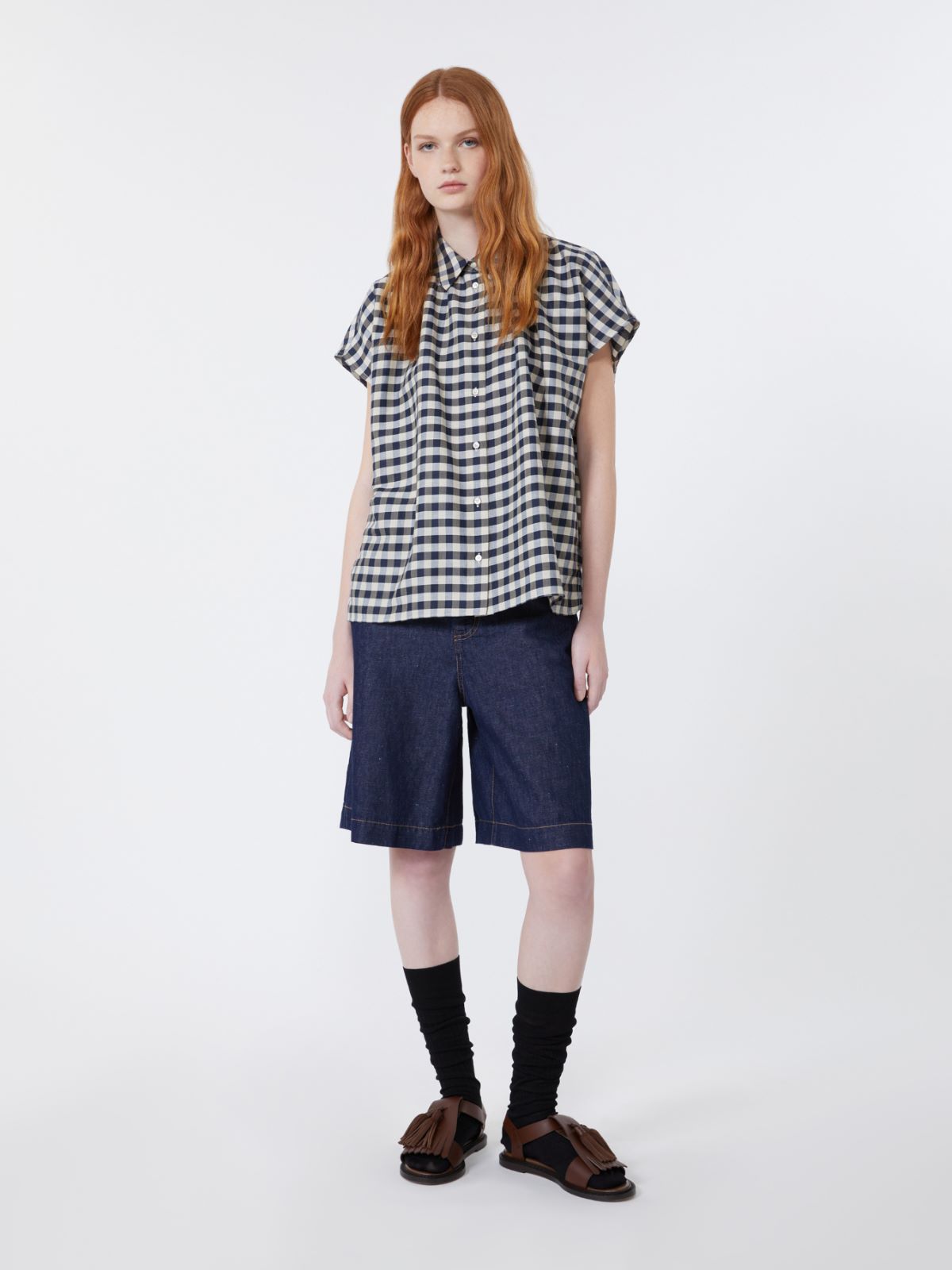 Cotton and linen denim Bermuda shorts - NAVY