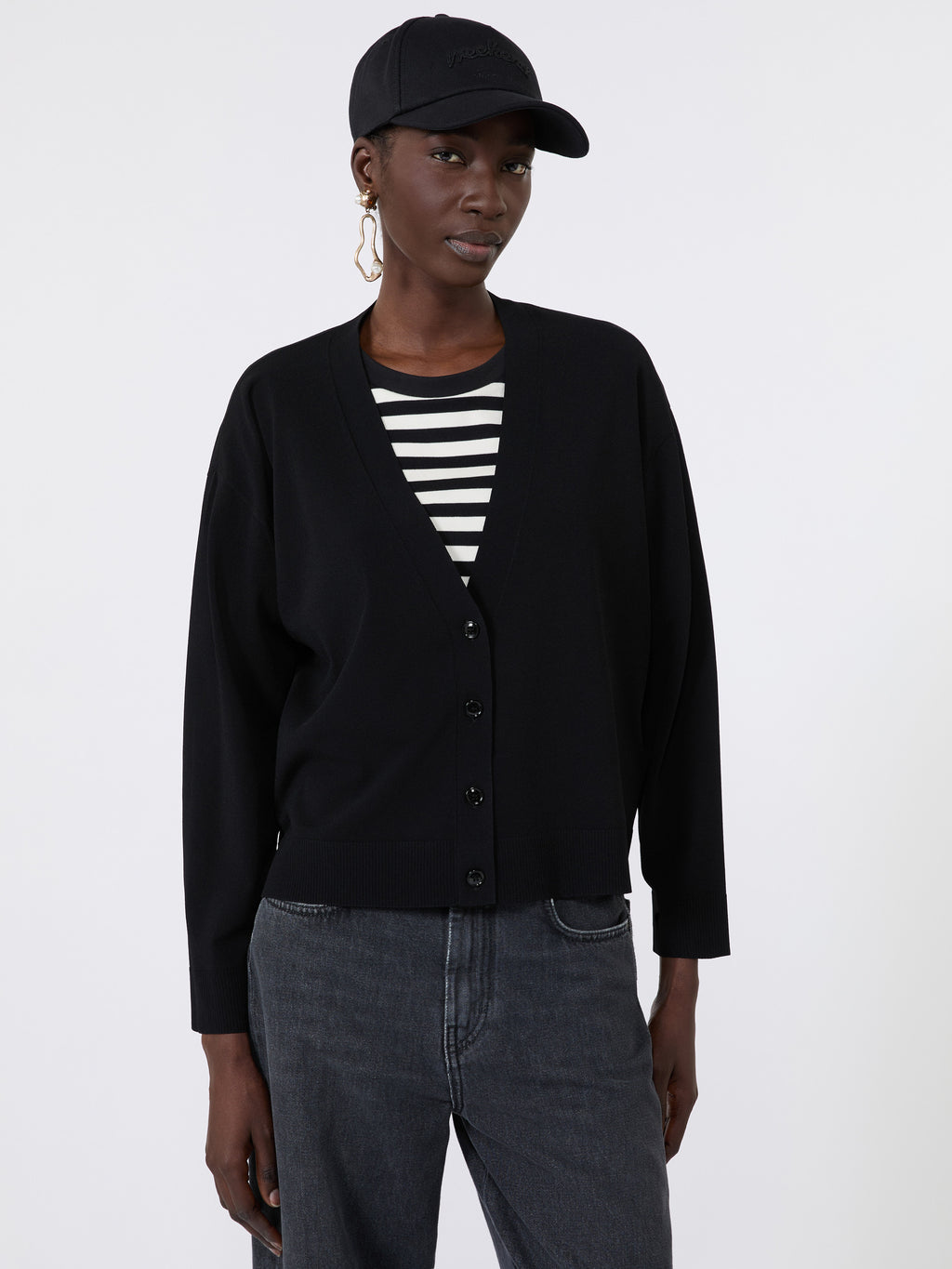 Viscose yarn V-neck cardigan - BLACK