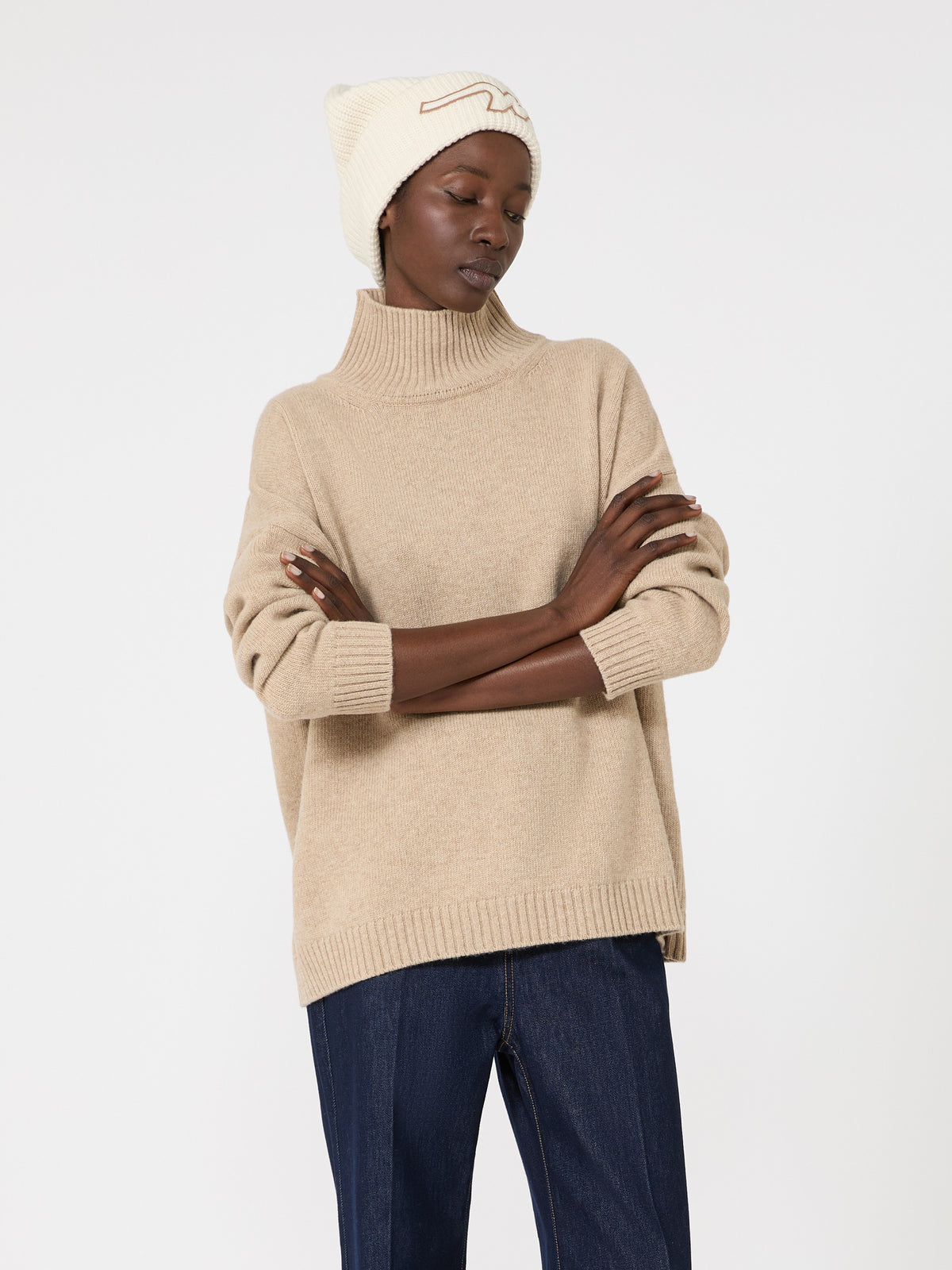 Wool knit turtleneck jumper - BEIGE