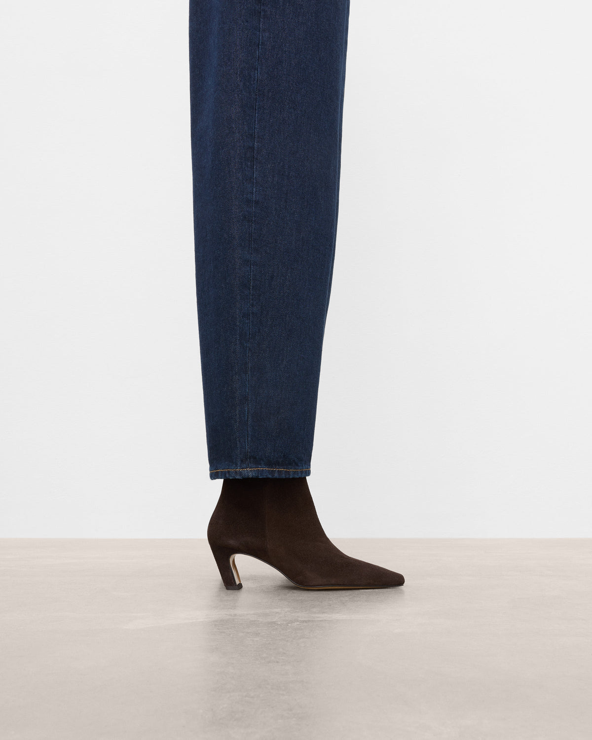 Xena Suede Chocolate