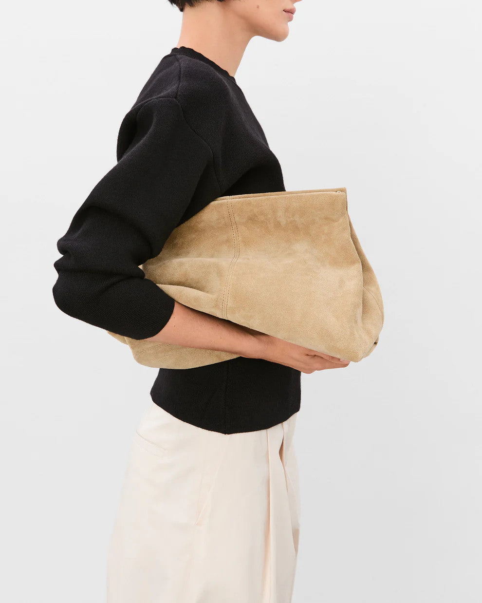 Flattered, Clay Clutch Suede Sand
