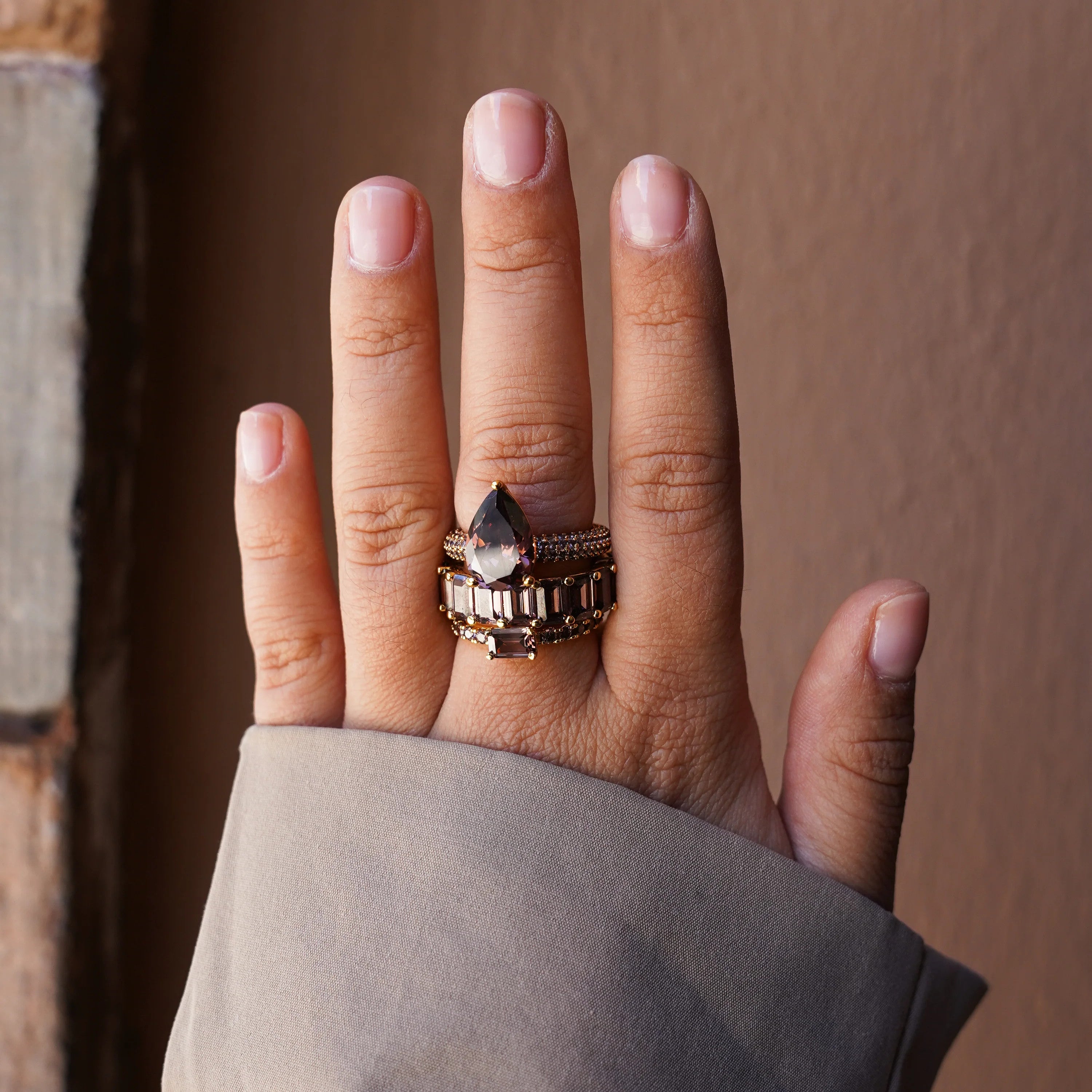 Izabel Display, Chunky colorful ring brown gold