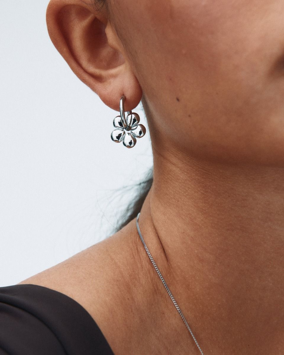 Daisy Hoops Silver