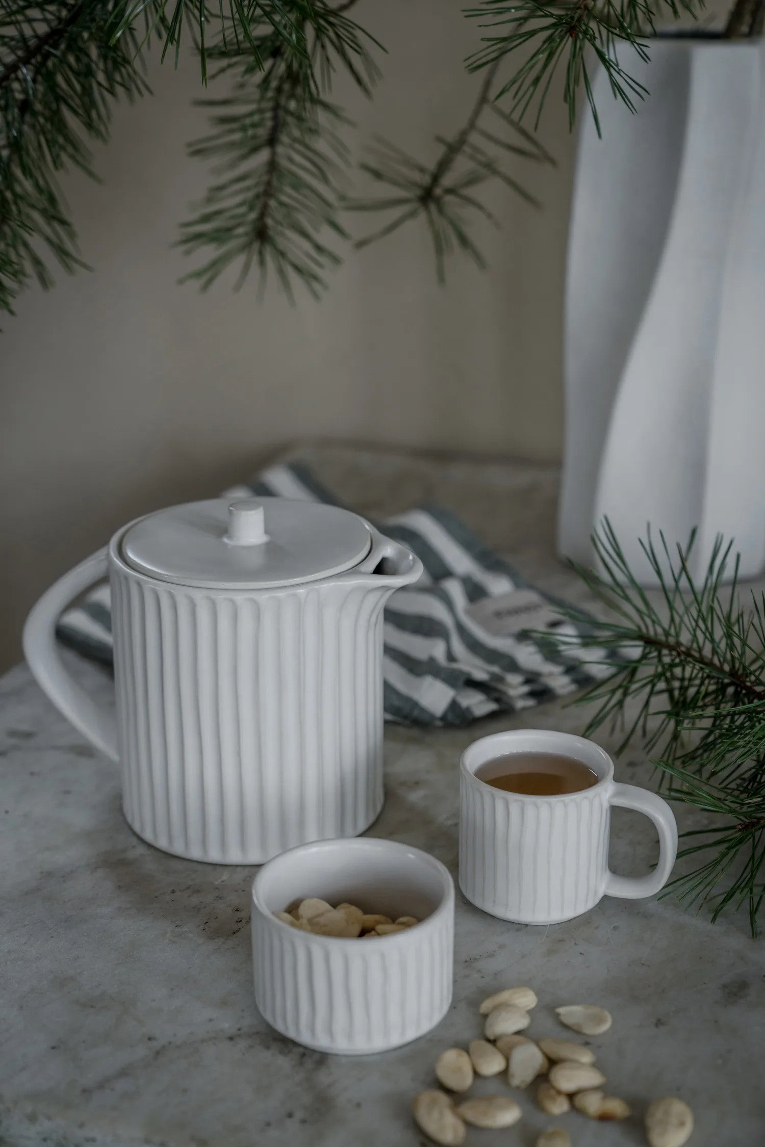 ERNST, Jug and heater for hot drinks