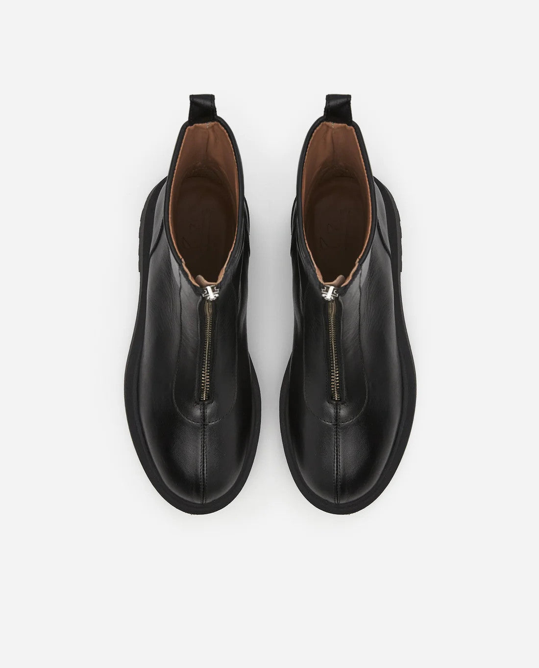 Flattered, Alma Black Leather
