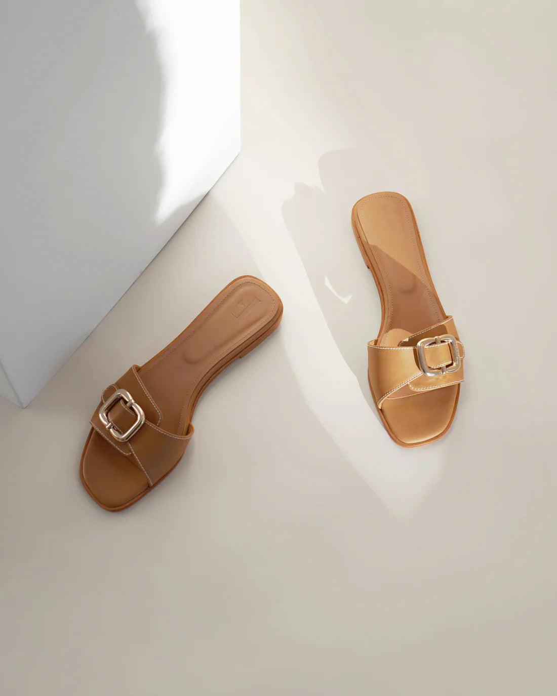 Flattered, Mimi Sandal Cognac