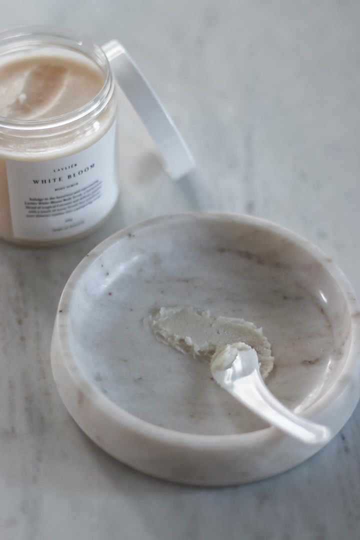 Lavliér, White Bloom Kuorintasuola