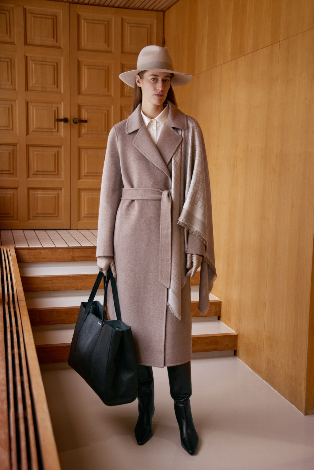 Balmuir, 5th Avenue BB-Scarf, Smoke